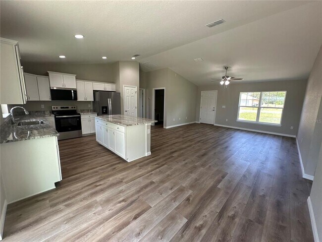 Building Photo - 115 Juniper Run