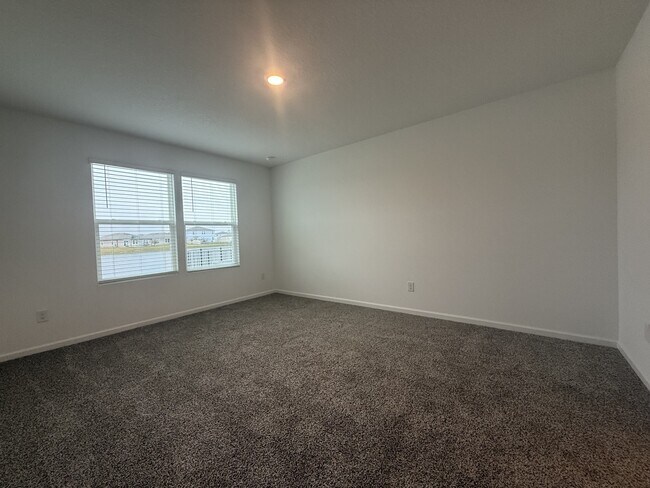 Building Photo - 350 Ardila Cir