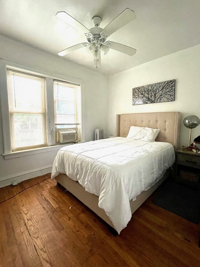 1BD/1BA - Bedroom - Luella Court