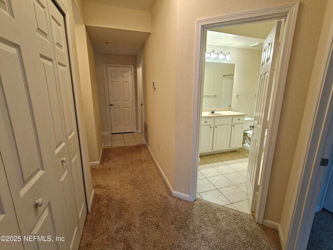 Building Photo - 10075 GATE N Pky