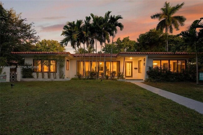 Building Photo - 1100 N Shore Dr