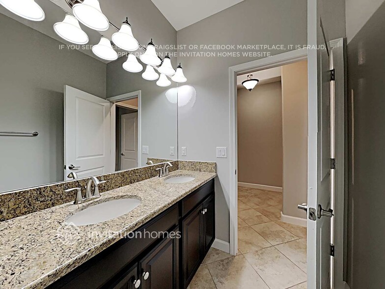 Building Photo - 13928 Snowy Plover Ln