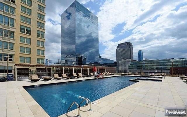 Building Photo - 88 Morgan St