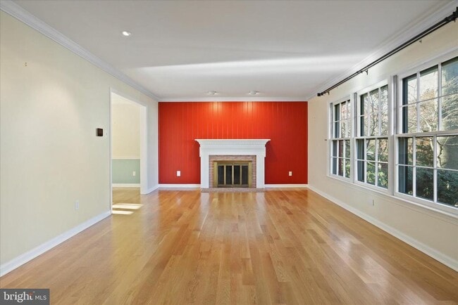 Building Photo - 6543 Cedarwood Ct