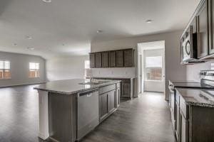 Building Photo - 4021 Black Canyon Dr