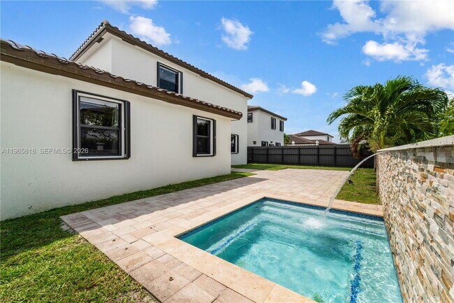 Building Photo - 128 SW 128th Pl