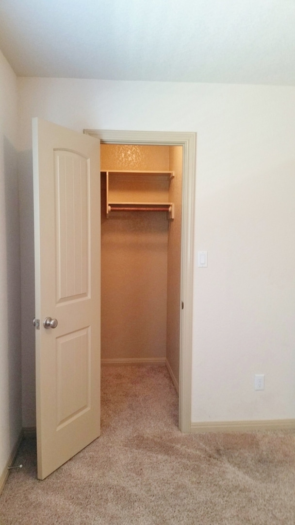 Building Photo - 3 Bedroom 2 Bathroom Georgetown Home