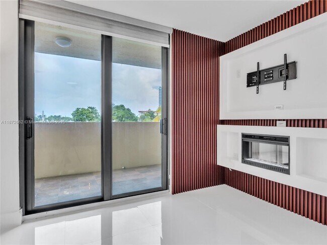 Building Photo - 7125 Bay Dr
