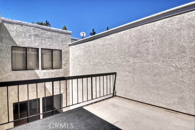 Building Photo - 15 Grenache