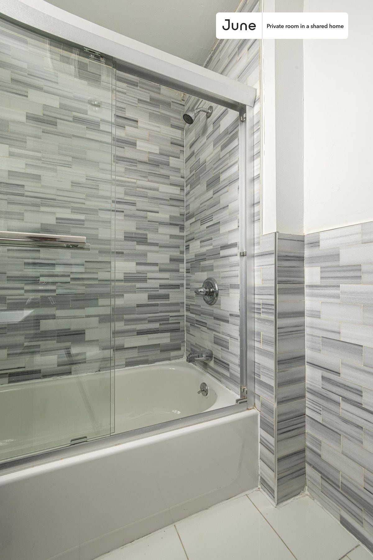 Building Photo - Room in Shared 4 bed/2 bath home