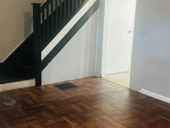 Building Photo - Single family home