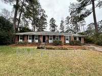 Building Photo - 1818 Romain Dr