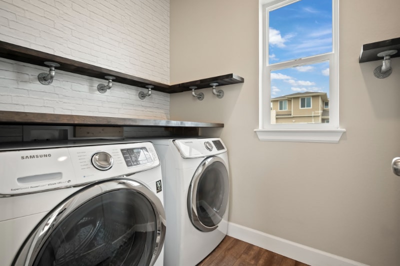 Building Photo - 1711 Peak Pr Ln