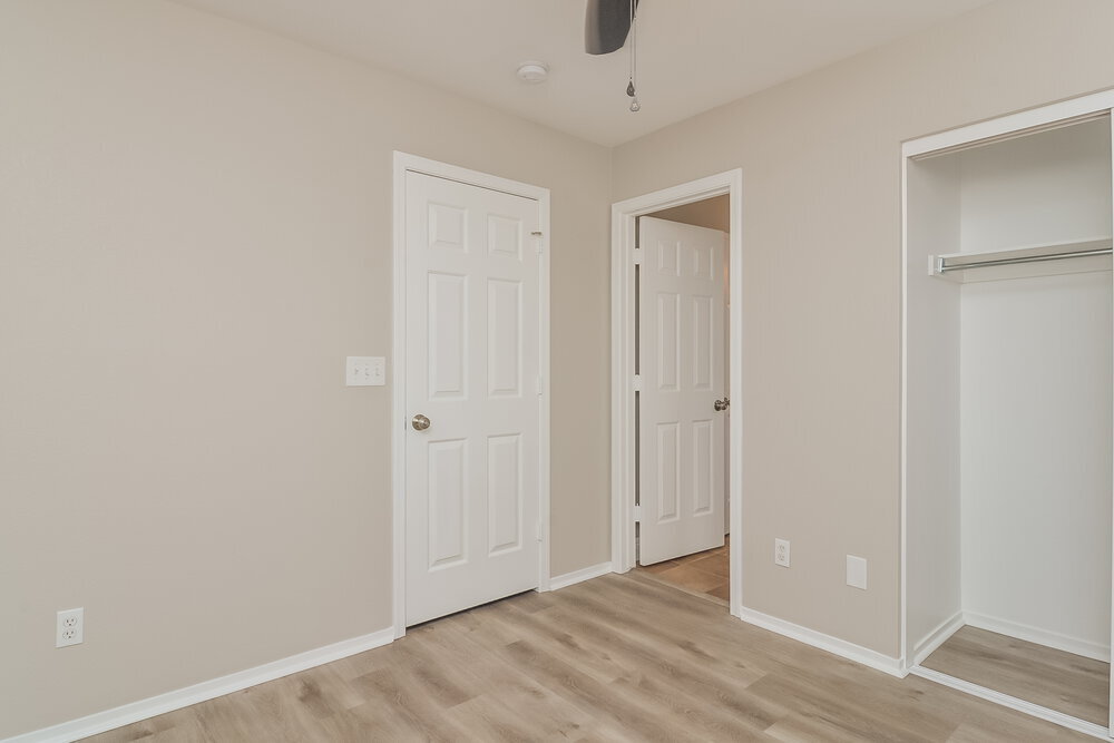 Building Photo - 740 Cam La Paz