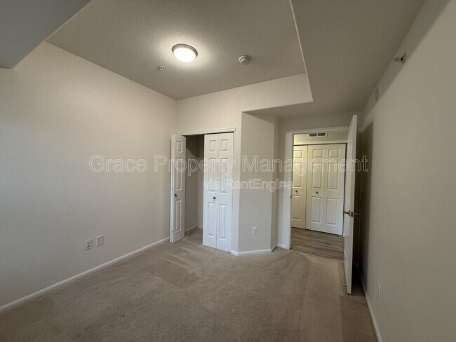 Building Photo - 3035 Blue Sky Cir