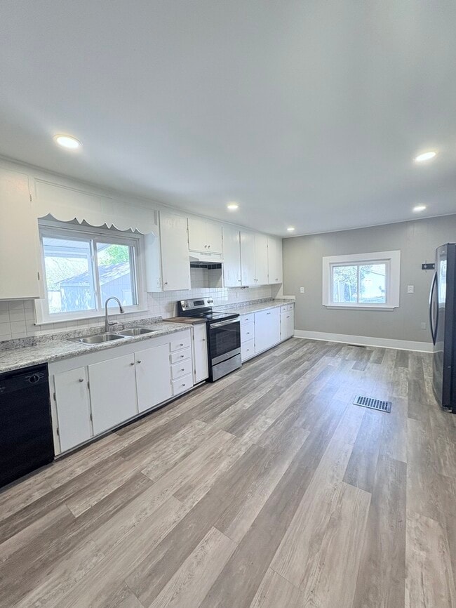 Building Photo - Charming 4 beds 2 baths in Delaware!