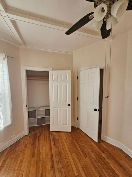 Building Photo - 719 S Central Park Ave