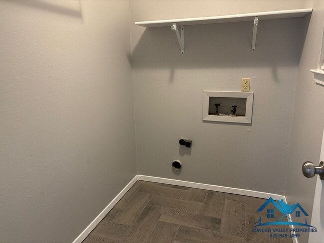 Building Photo - 1932 Glenwood Dr