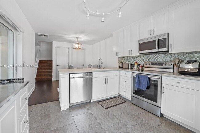 Building Photo - 6703 Dryden Ct