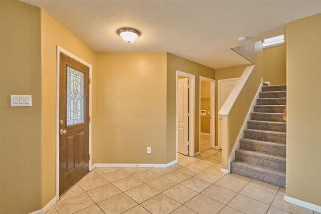 Building Photo - 3022 Swift Brook Glen Way