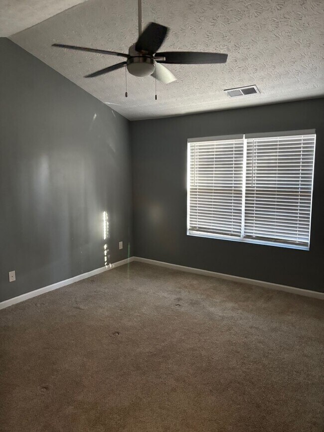 Building Photo - Updated 3/2 Brick Ranch In Grovetown - Available Now!