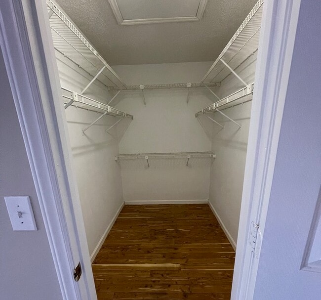 Building Photo - 8307 Belstead Brook Ct