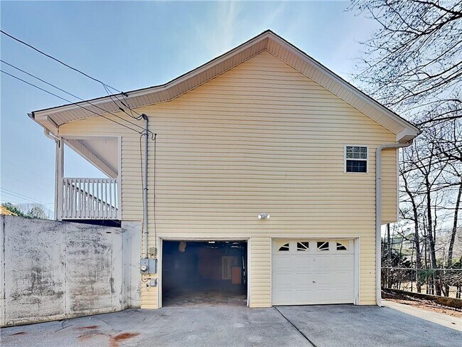 Building Photo - 178 Wyngate Ct