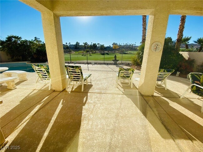 Building Photo - 231 Cliff Valley Dr