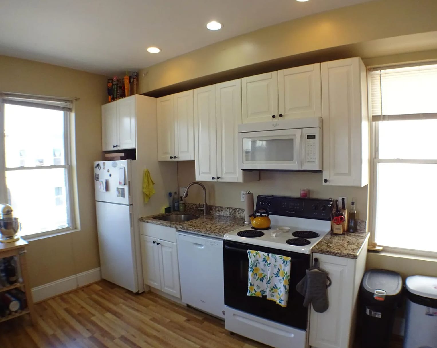 Building Photo - 846 Dorchester Ave