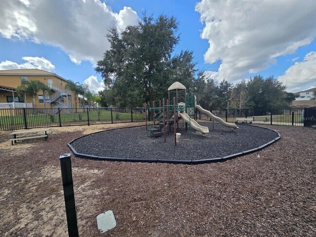 Building Photo - 936 Grandin St