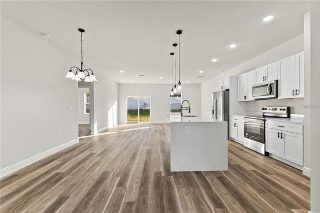 Building Photo - 265 Marion Oaks Manor