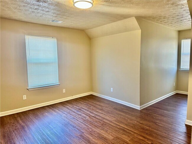 Building Photo - 2603 Old Rex Morrow Rd