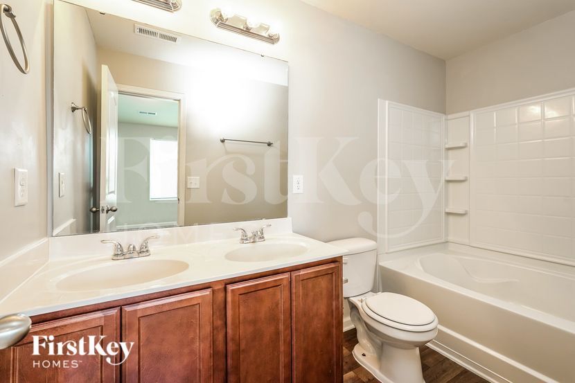 Building Photo - 108 Bedrock Ct