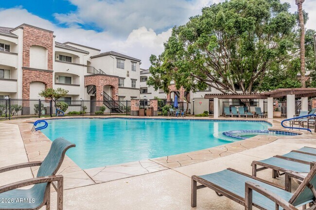 Building Photo - 3302 N 7th St