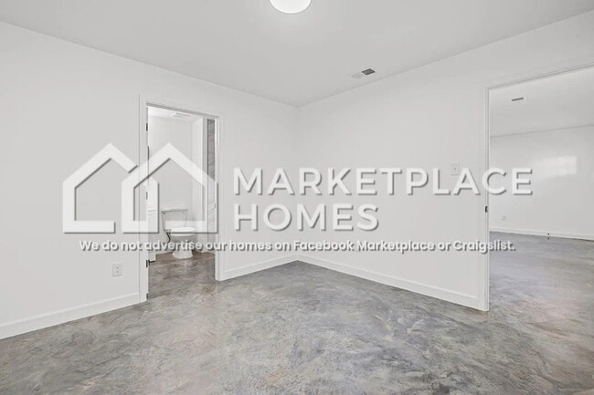 Building Photo - 3534 Christine Rd