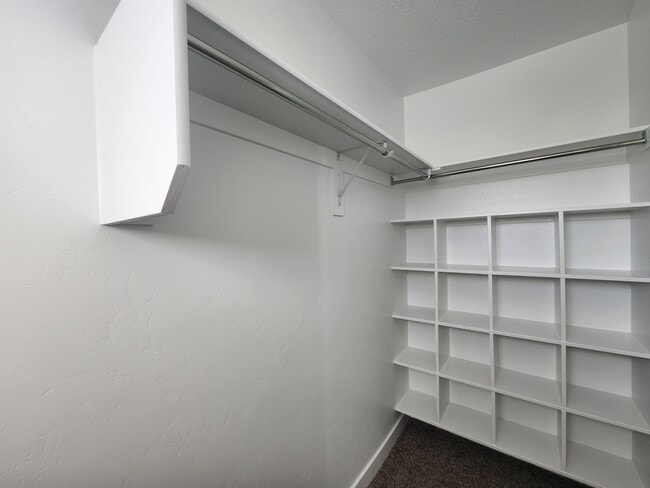 Building Photo - 14928 Messi St