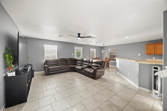 Building Photo - 14907 Aberdeen Meadow Lane