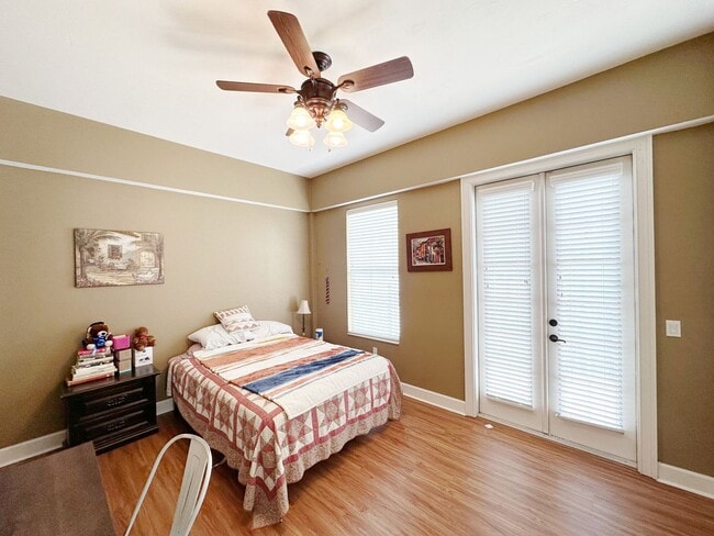 Building Photo - Jackson Square - 2 Bedroom, 2 Bathroom Condo