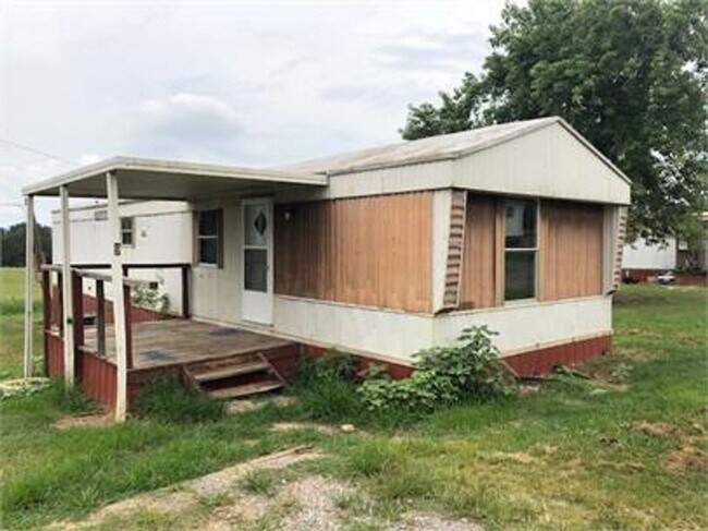 Primary Photo - Partial Utilities Included • 2 Bed/ 1 Bath...