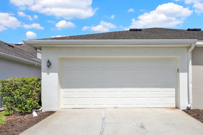 Building Photo - 14480 Chinese Elm Dr