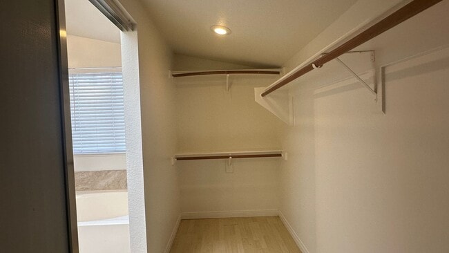 Building Photo - SUMMERLIN HOME WITH 5 BEDROOMS (INCLUDE SOME UTILITIES)