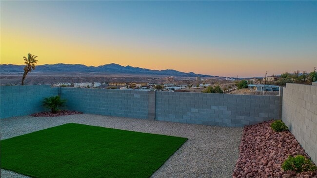 Building Photo - 2469 Pesuna Dr