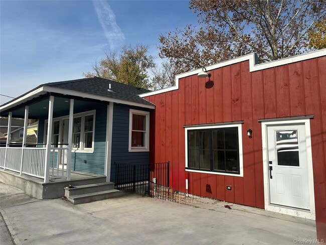 Building Photo - 32 Western Ave