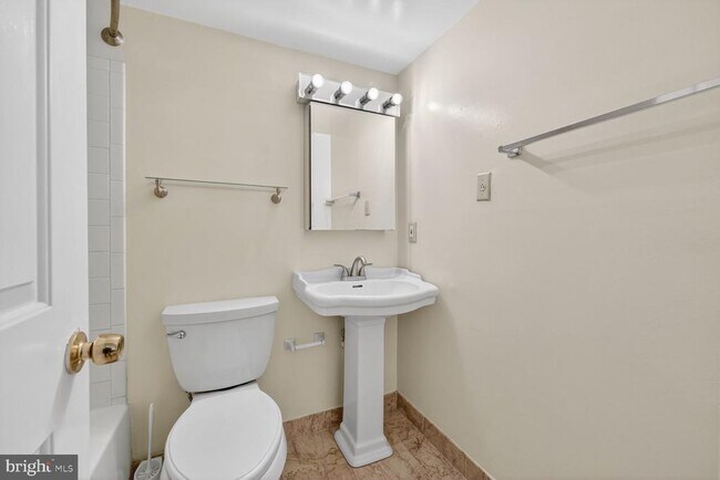 Building Photo - 1301 20th St NW