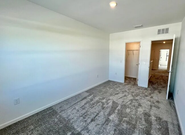 Building Photo - 27869 Solis Grande Dr