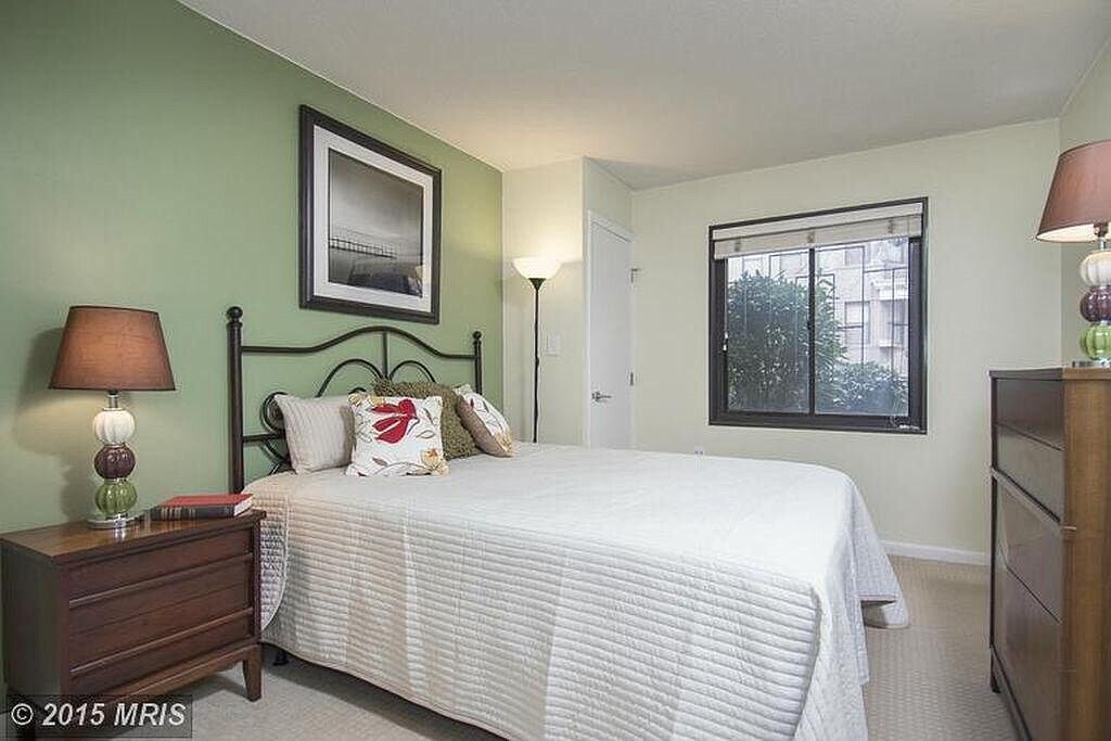 Master bedroom - 1280 21st St NW