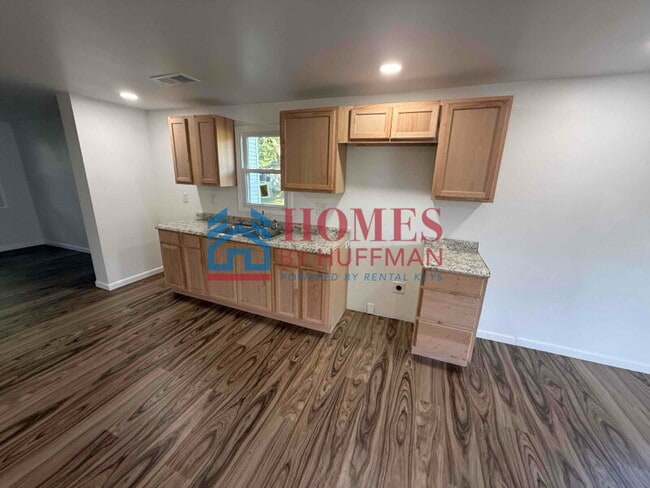 Building Photo - Three Bedroom House | Boonville, Indiana