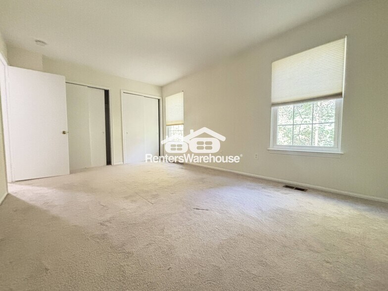 Building Photo - 7429 Setting Sun Way