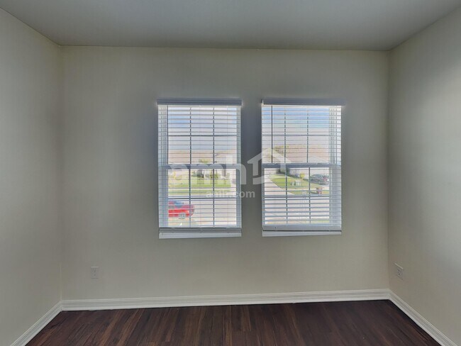 Building Photo - 5405 Manchester Dr