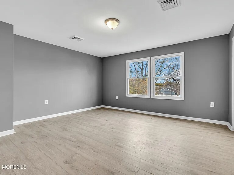 Building Photo - 211 Delaware Ave
